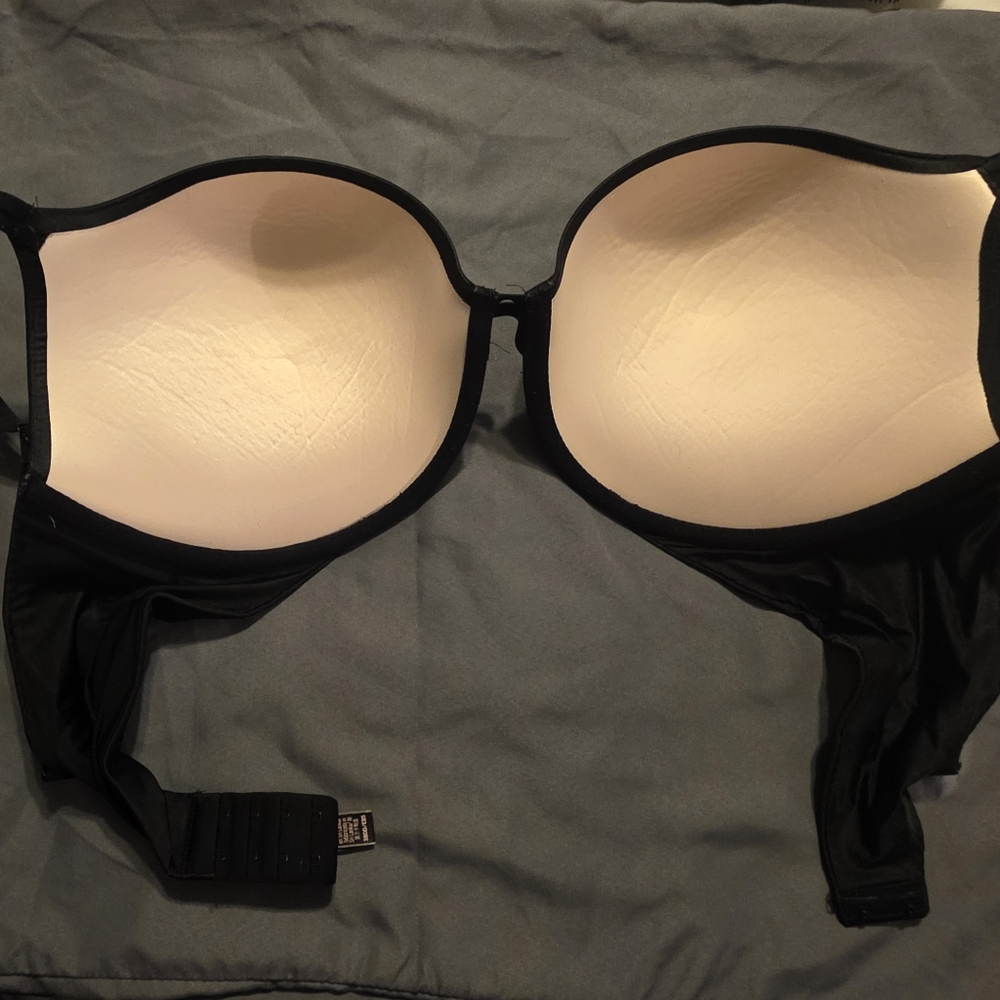 Victoria's Secret Very Sexy Push Up - Picture 3 of 3